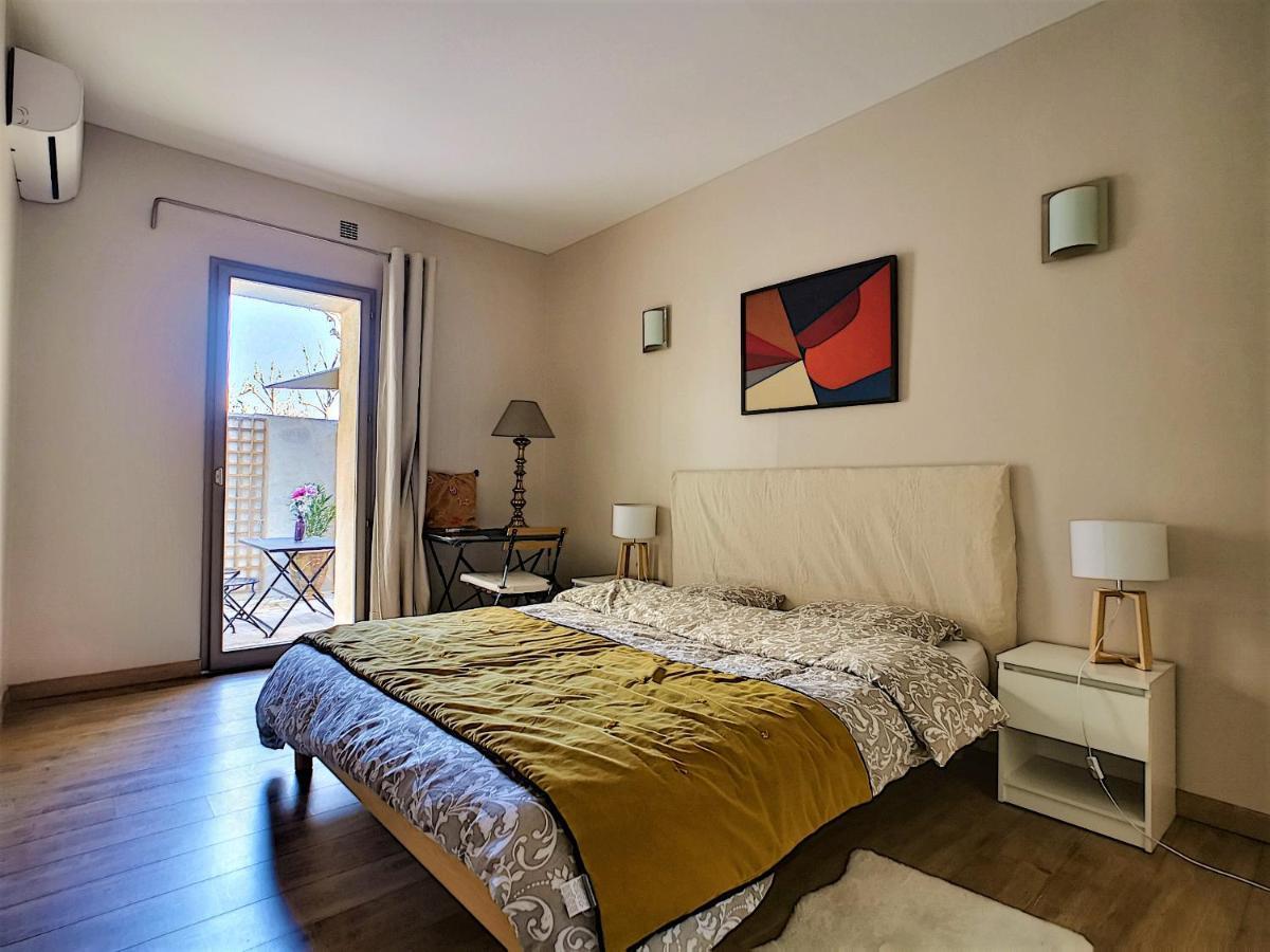 Appartement Avec Terrasse En Centre Ville De Saint Remy De Provence Bagian luar foto