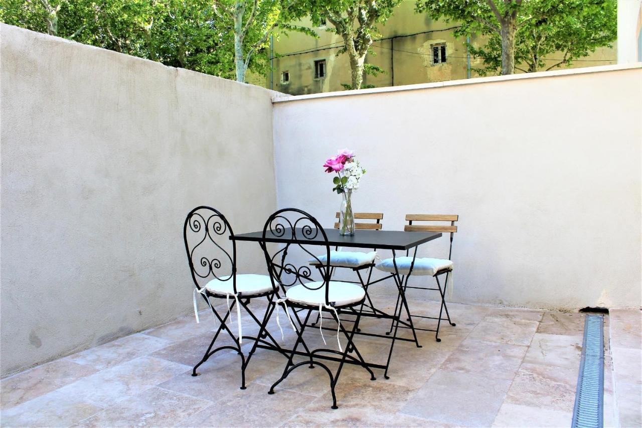 Appartement Avec Terrasse En Centre Ville De Saint Remy De Provence Bagian luar foto